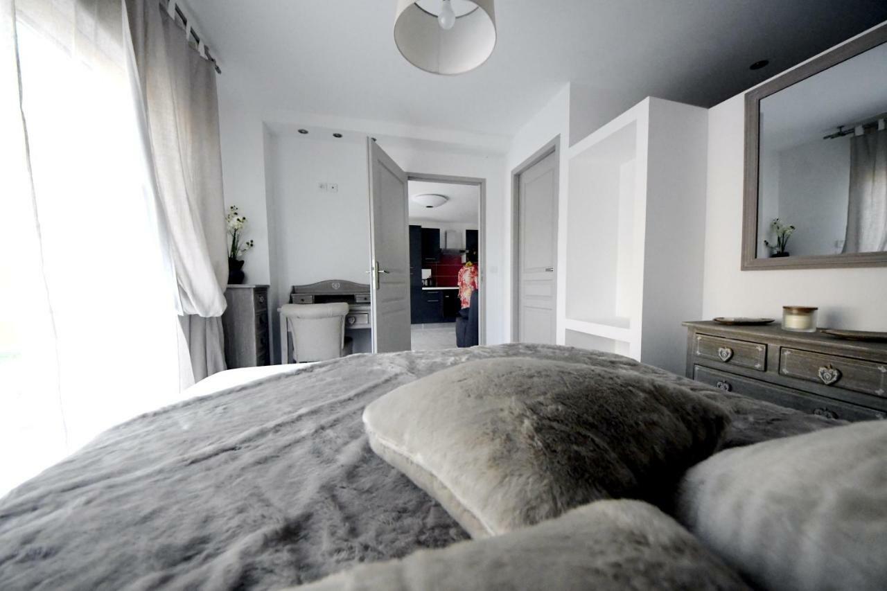 Chambres D'Hotes Des Huppes ニーム エクステリア 写真